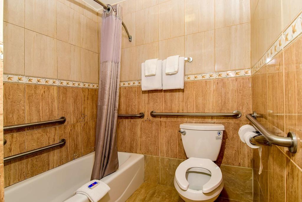 Motel 6 גרדן גרוב מראה חיצוני תמונה